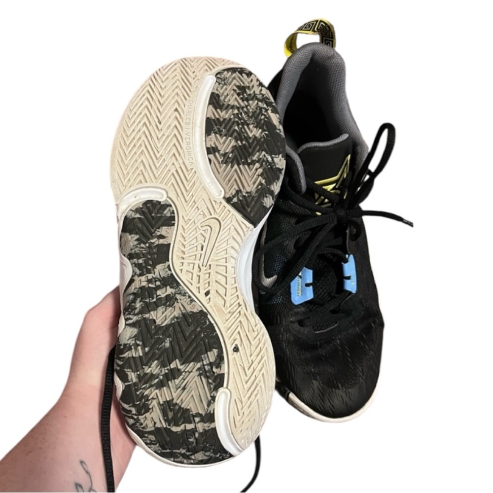 Nike Kids 6Y Giannis Immortality 2 Black Blue Basketball Shoes Sneakers Trainers - Picture 2 of 5